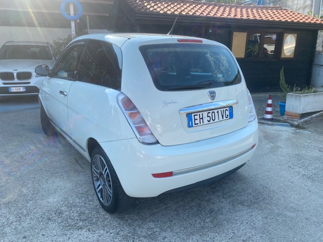 LANCIA Y