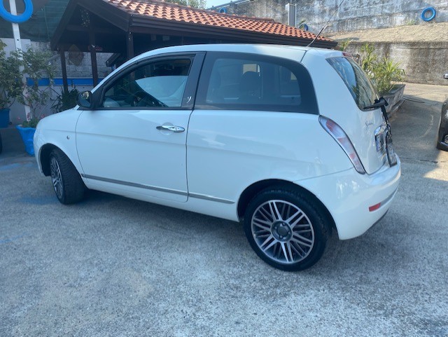 LANCIA Y