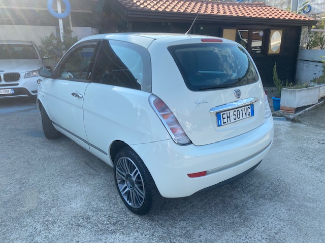 LANCIA Y