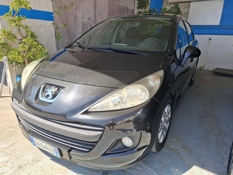 PEUGEOT 207