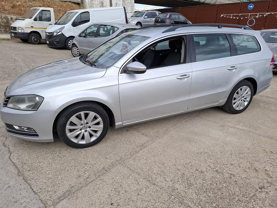 VW PASSAT