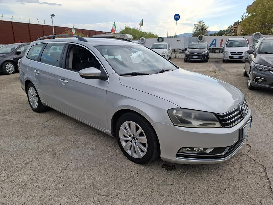 VW PASSAT