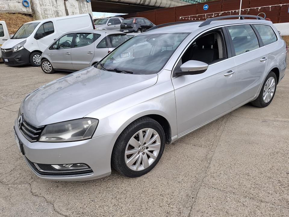 VW PASSAT