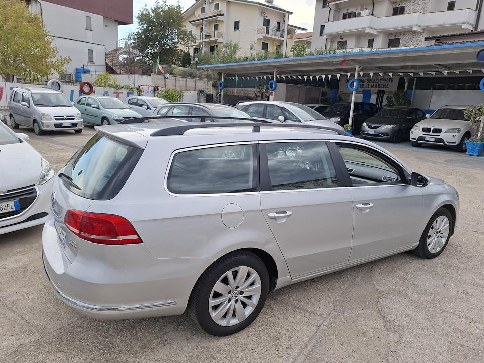 VW PASSAT