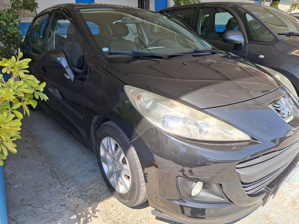 PEUGEOT 207
