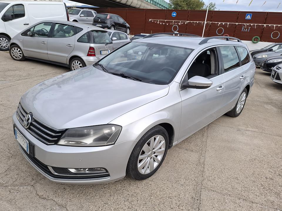 VW PASSAT