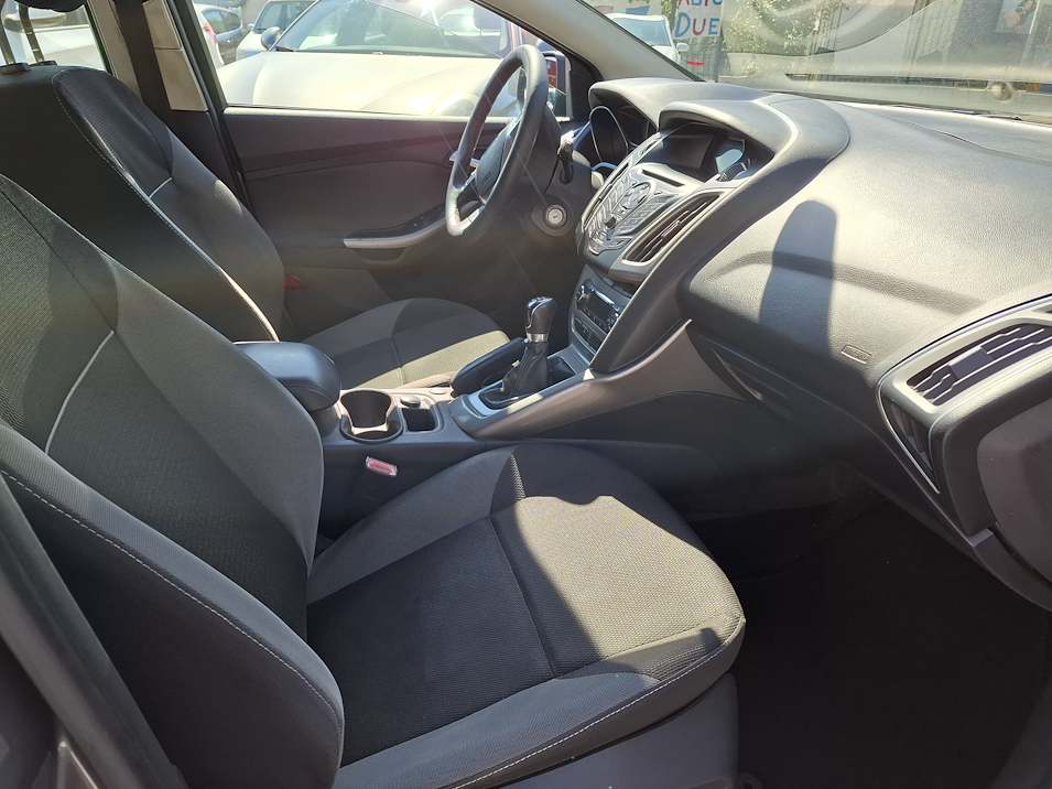 FORD FOCUS