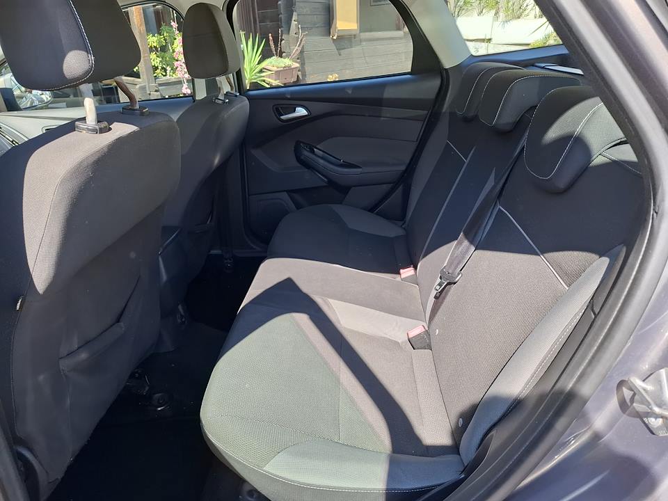FORD FOCUS