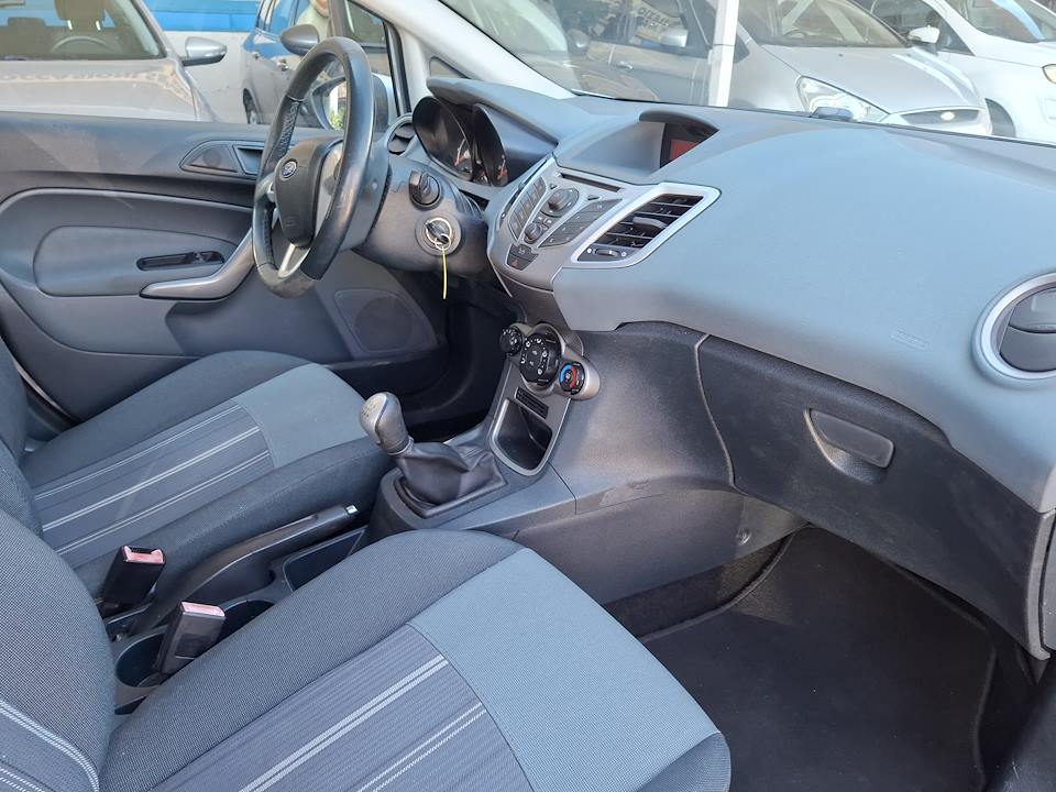 FORD FIESTA