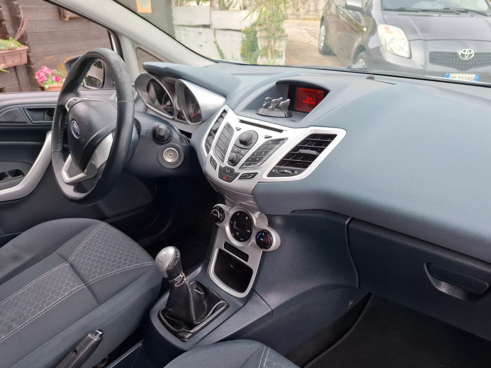 FORD FIESTA