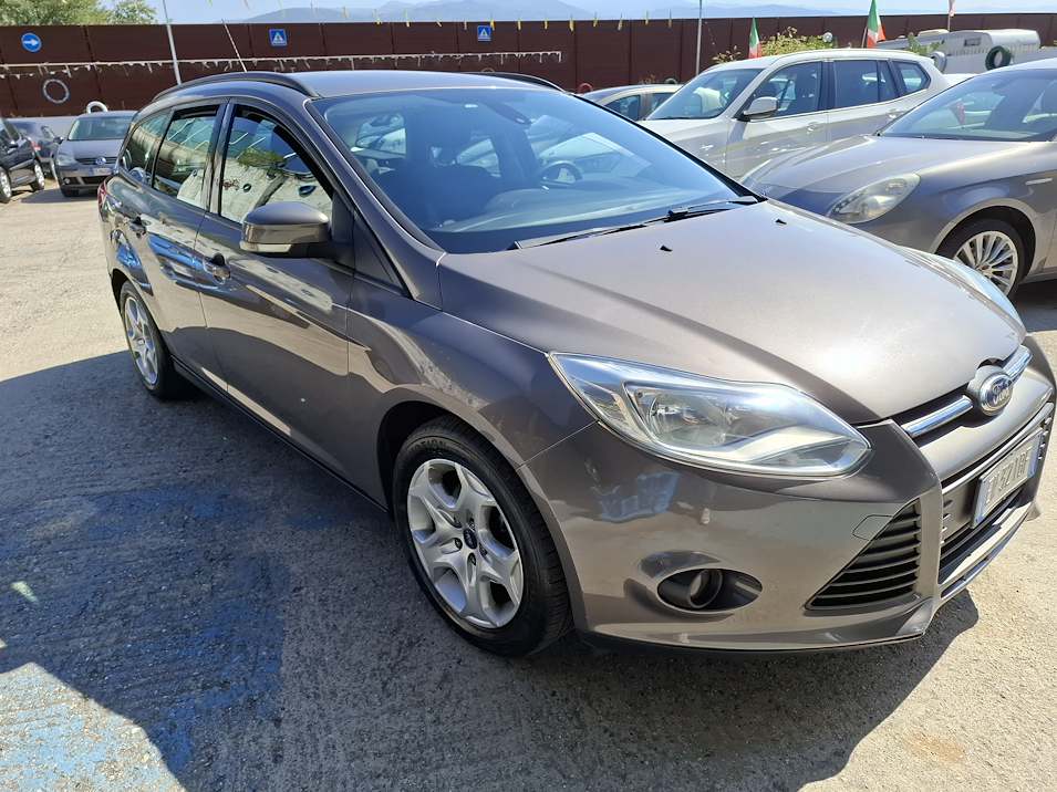 FORD FOCUS
