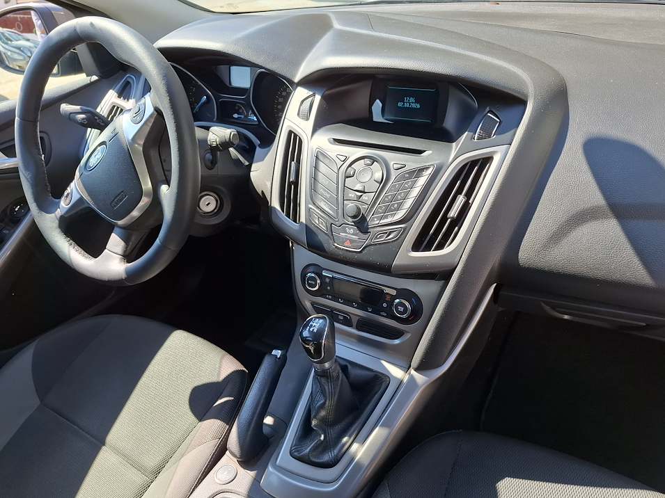FORD FOCUS