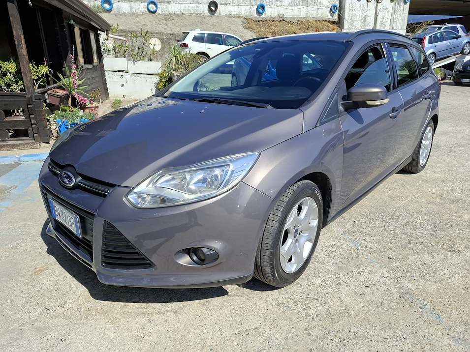 FORD FOCUS