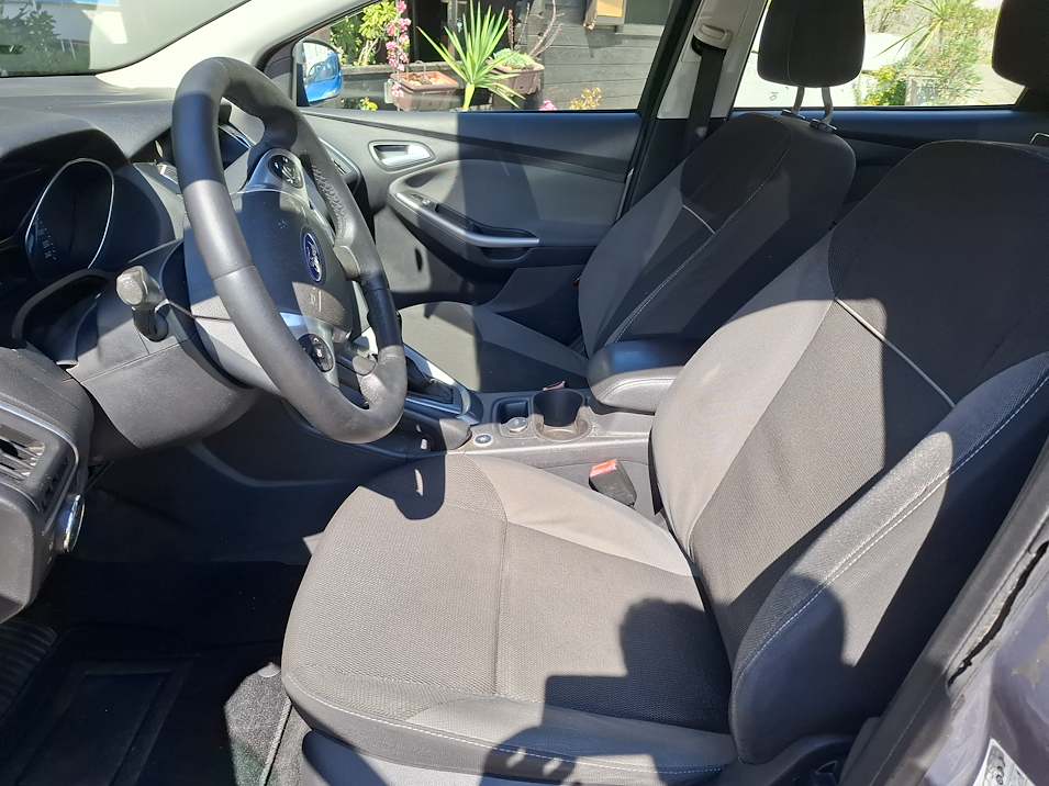 FORD FOCUS
